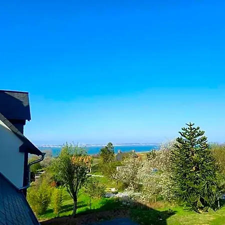 Les Lys Panzió Cricquebœuf